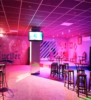 Sala de fiesta de Lucifer Liberal